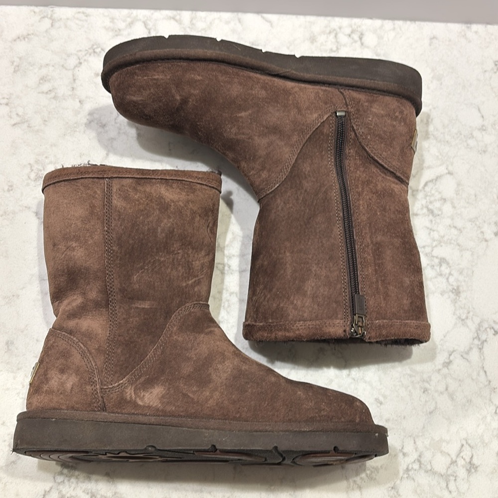 UGG Australia Roslyn Espresso Brown Suede Zip Side Boots Women’s size‎ 8 - Picture 2 of 9